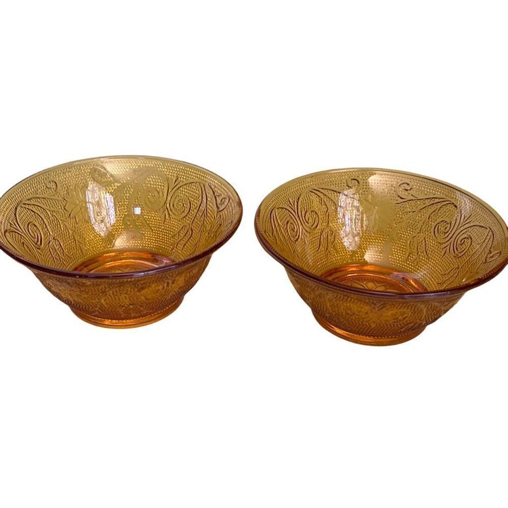 Tiara Indiana sandwich glass cereal bowls.